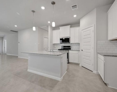 18564 Meadow Point Lane - Photo Thumbnail 2