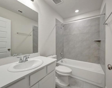 18564 Meadow Point Lane - Photo Thumbnail 12