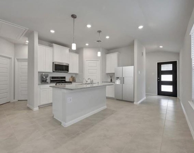 18564 Meadow Point Lane - Photo Thumbnail 4