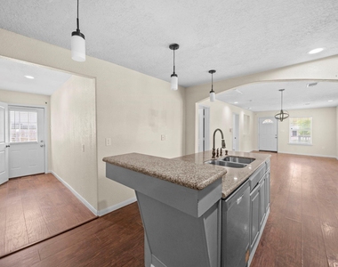 2821 Holman Street - Photo Thumbnail 8