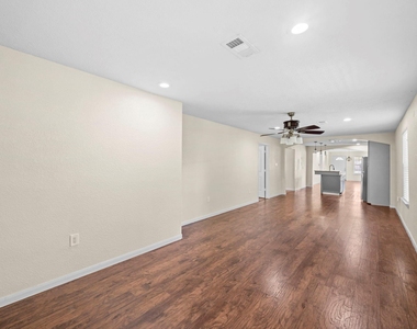 2821 Holman Street - Photo Thumbnail 5