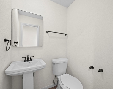 2821 Holman Street - Photo Thumbnail 7