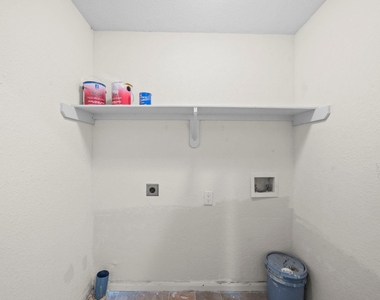 2821 Holman Street - Photo Thumbnail 14