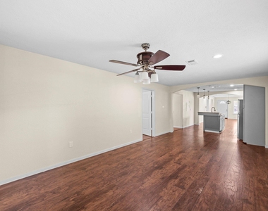 2821 Holman Street - Photo Thumbnail 4