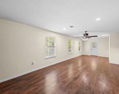 2821 Holman Street - Photo Thumbnail 11