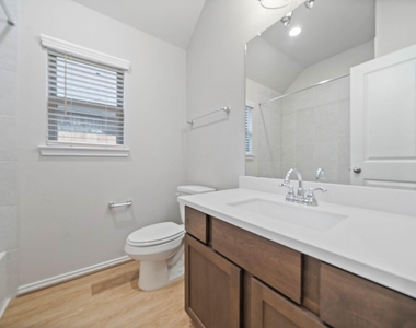 21610 Cascades Pass Court - Photo Thumbnail 7