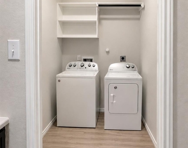 21275 Catalina Palm Drive - Photo Thumbnail 9
