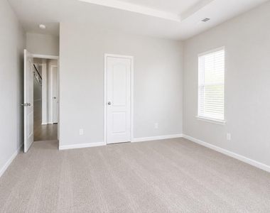 21275 Catalina Palm Drive - Photo Thumbnail 4