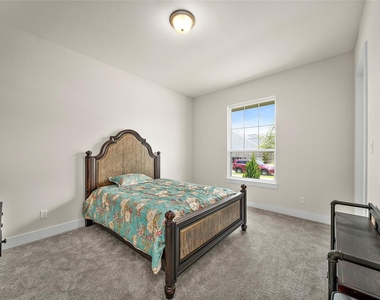 5914 Emerald Ranch Lane - Photo Thumbnail 16