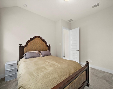 5914 Emerald Ranch Lane - Photo Thumbnail 21
