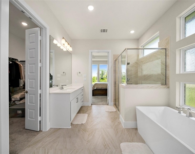 5914 Emerald Ranch Lane - Photo Thumbnail 13