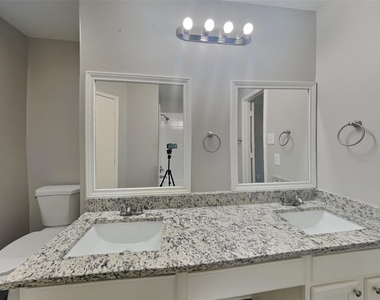 2519 Fox Water Drive - Photo Thumbnail 8