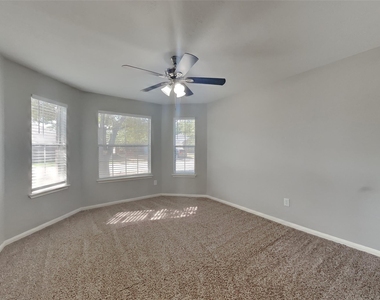 2519 Fox Water Drive - Photo Thumbnail 14