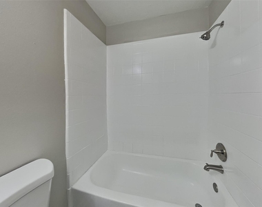 2519 Fox Water Drive - Photo Thumbnail 16