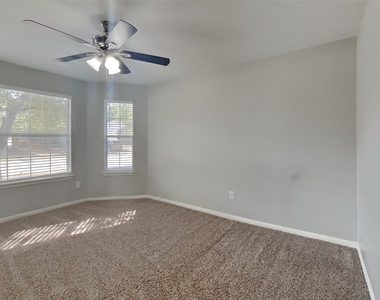 2519 Fox Water Drive - Photo Thumbnail 13