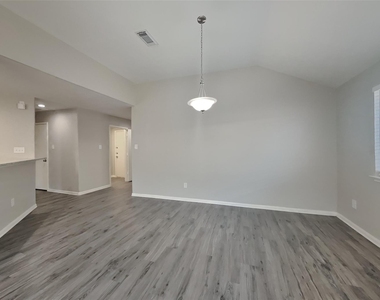 2519 Fox Water Drive - Photo Thumbnail 5