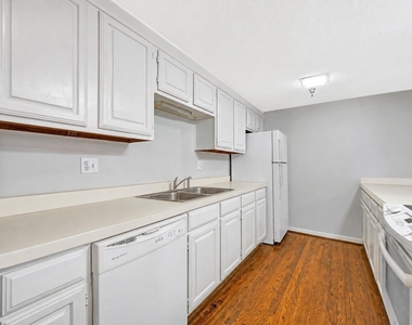 2119 Strand St - Photo Thumbnail 6