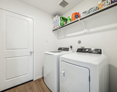 26810 Cenzontle Dr - Photo Thumbnail 16