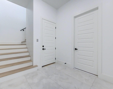 5702 Fairdale Ln - Photo Thumbnail 5