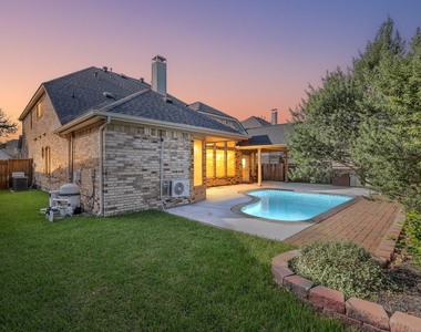 2814 Keagan Falls Drive - Photo Thumbnail 36