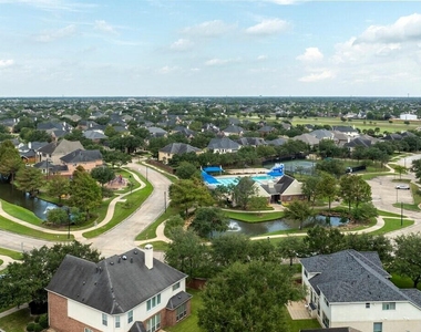 2814 Keagan Falls Drive - Photo Thumbnail 42