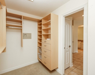 2814 Keagan Falls Drive - Photo Thumbnail 16