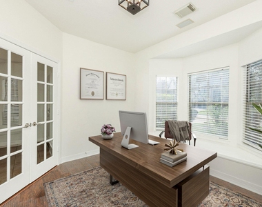 2814 Keagan Falls Drive - Photo Thumbnail 3