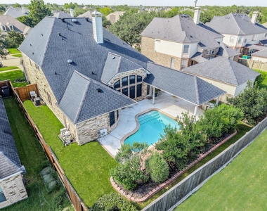 2814 Keagan Falls Drive - Photo Thumbnail 38