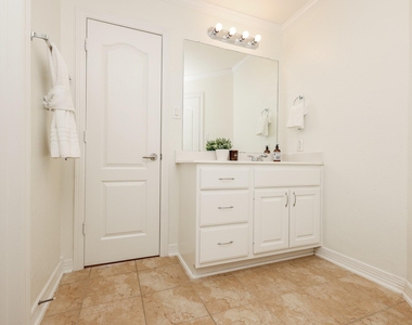 2814 Keagan Falls Drive - Photo Thumbnail 26