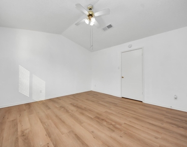 12500 Brookglade Circle - Photo Thumbnail 28