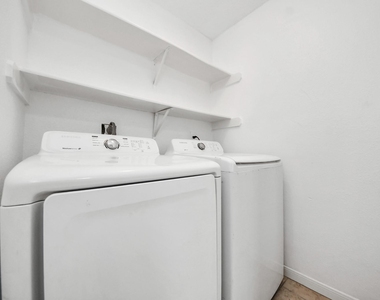 12500 Brookglade Circle - Photo Thumbnail 21