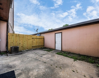 12500 Brookglade Circle - Photo Thumbnail 30