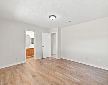 19459 Cypress Arbor Drive Drive - Photo Thumbnail 19