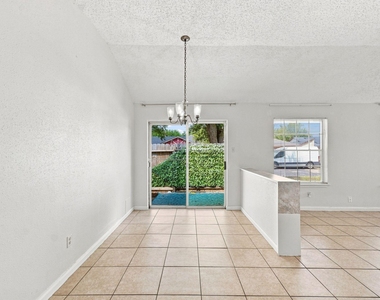 19459 Cypress Arbor Drive Drive - Photo Thumbnail 7