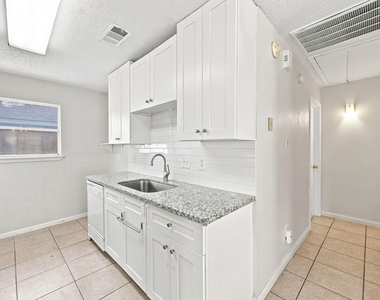 19459 Cypress Arbor Drive Drive - Photo Thumbnail 11