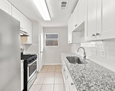 19459 Cypress Arbor Drive Drive - Photo Thumbnail 10