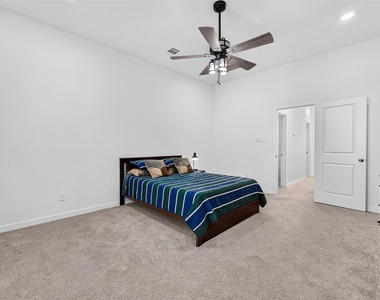 2206 Via Cami Lane - Photo Thumbnail 36