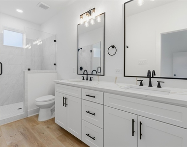 812 Elkhart Street - Photo Thumbnail 20