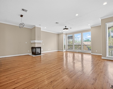 1804 Tuam Street - Photo Thumbnail 1