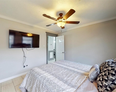 7825 Cook Road - Photo Thumbnail 10