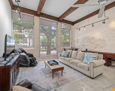 1312 Live Oak Street - Photo Thumbnail 3