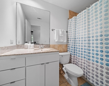 1312 Live Oak Street - Photo Thumbnail 10