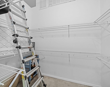 1312 Live Oak Street - Photo Thumbnail 11