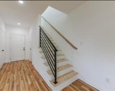 7330 Krueger Road - Photo Thumbnail 3