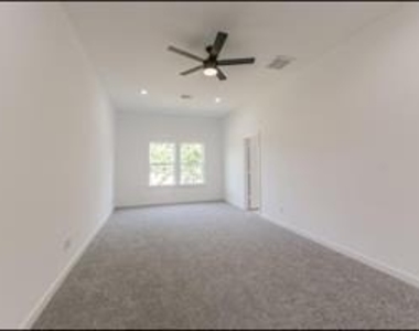 7330 Krueger Road - Photo Thumbnail 16