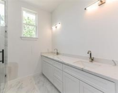 7330 Krueger Road - Photo Thumbnail 26