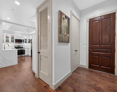 6000 Sugar Hill Drive - Photo Thumbnail 12