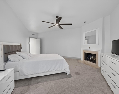 6000 Sugar Hill Drive - Photo Thumbnail 15