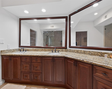6000 Sugar Hill Drive - Photo Thumbnail 20