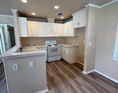 10002 Sugarvine Lane - Photo Thumbnail 2